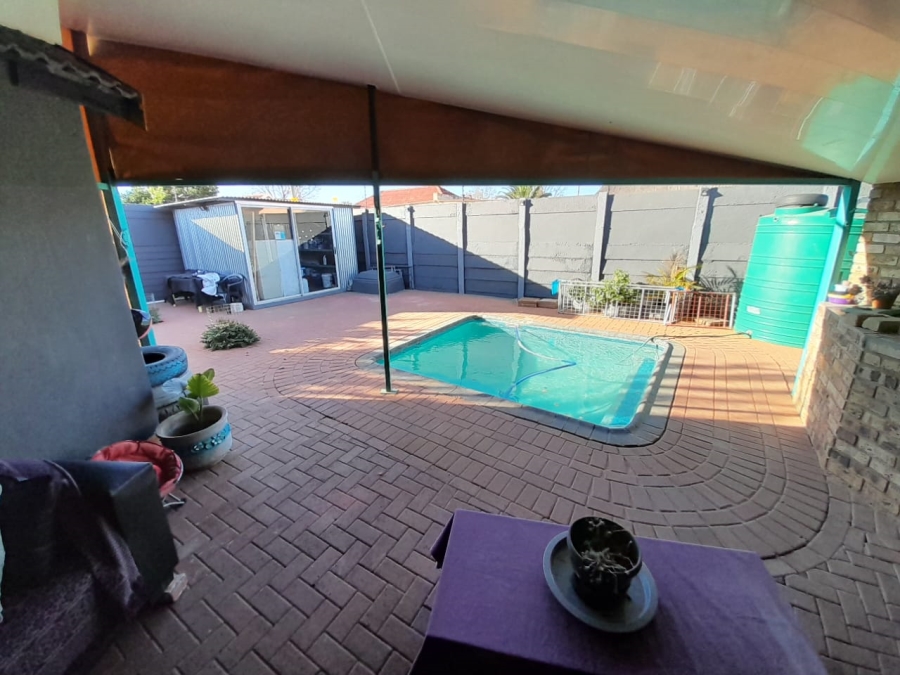 3 Bedroom Property for Sale in Stilfontein Ext 4 North West